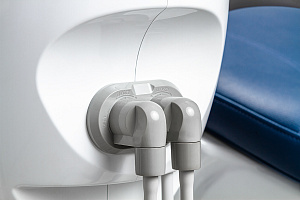 Стоматологическая установка Safety M2 верхняя подача с 24-диодным светильником премиум - Фото 15