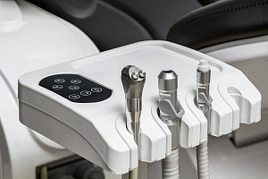 Стоматологическая установка Anya AY-A 4800 II (хирургия) с 26-диодным светом - Фото 4